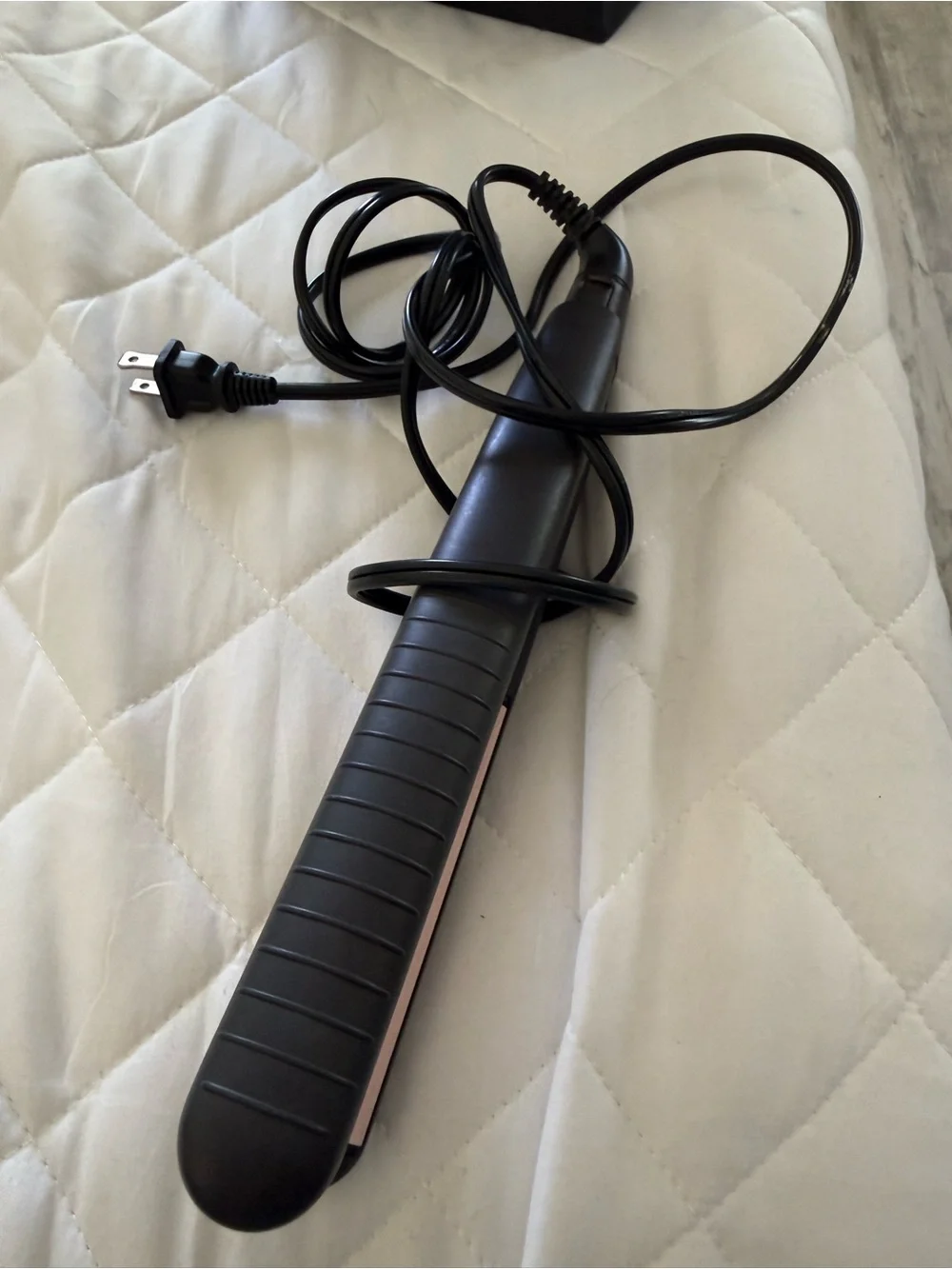 Remington Black and Pink Ceramic Hair Straightener